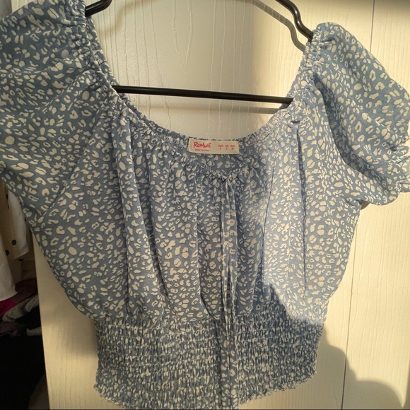 *SOLD* Romwe leopard print crop - Picture 1 of 5